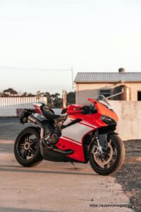 Yamaha R7 Track Bike Hire 2 001 মোটর বাইক এর এনাটমি